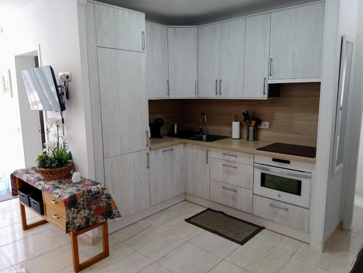 Bonito Apartamento De 1 Habitacion Арона Екстериор снимка
